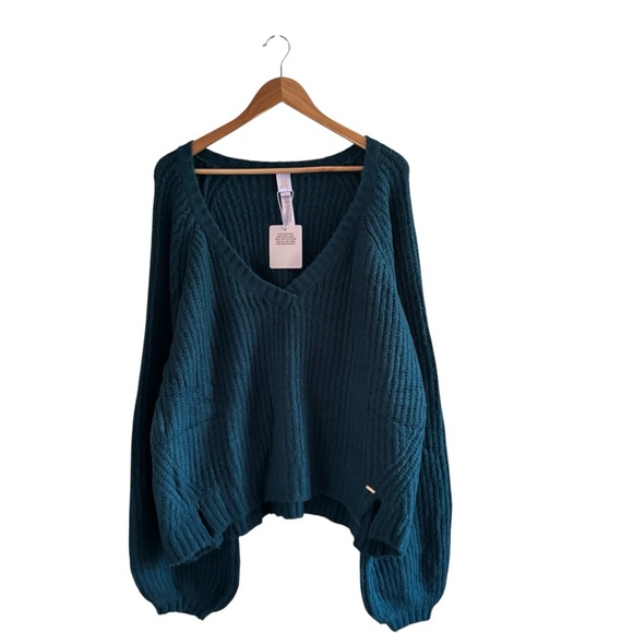 SAVAGE x FENTY Fuzz Fit Knit V-neck Oversized Sweater Blue Reflection Size M - Picture 2 of 12